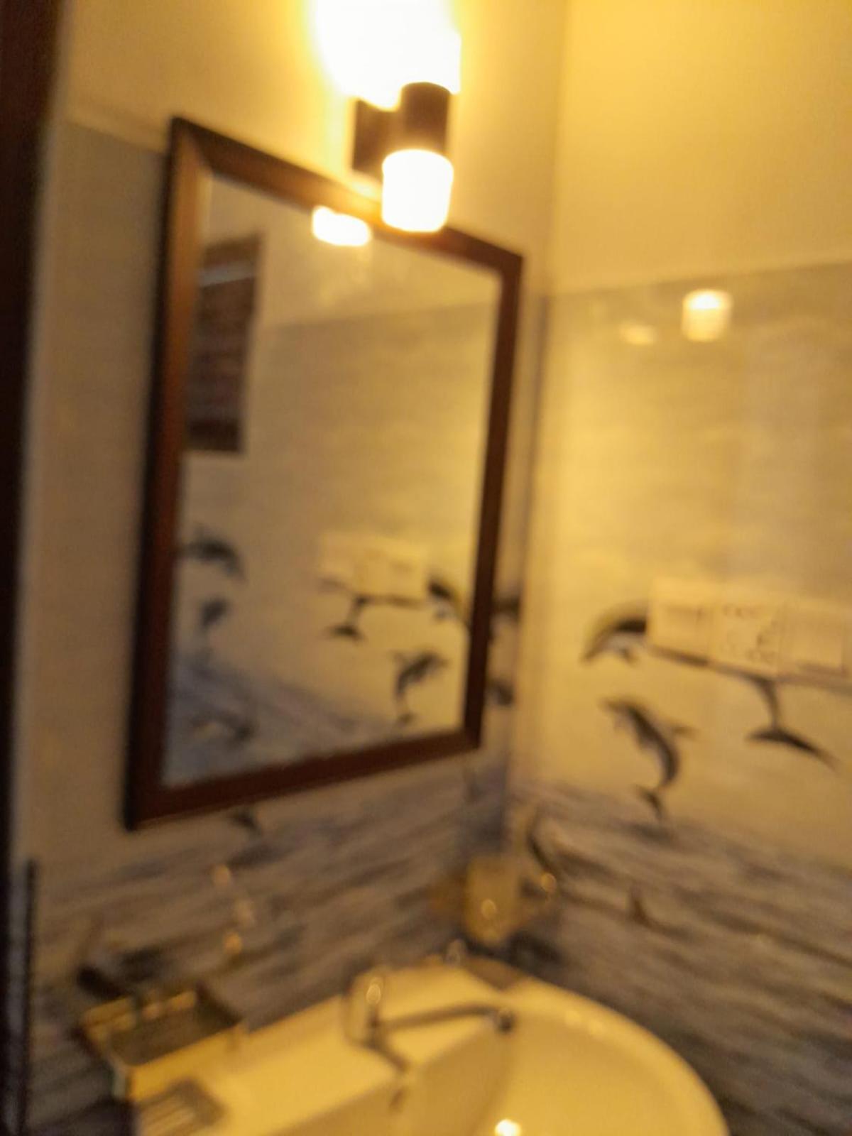 דיקוולה Mount House Hotel Apartment מראה חיצוני תמונה